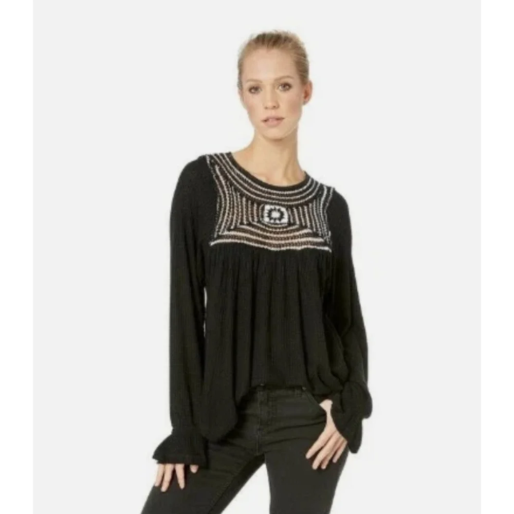 NWT Free People Soul Mate Top Women's Small Black White Crochet Lace Applique